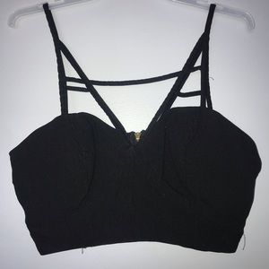 🌙 Black Cropped Top